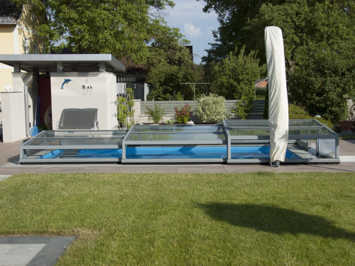 Niedrigüberdachung Pool