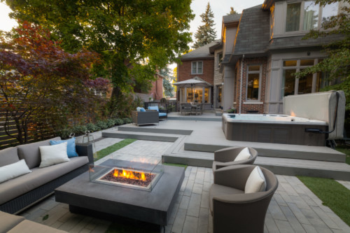 Hydropool Whirlpool im Garten / Terrasse