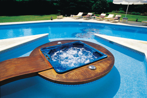 Hydropool Whirlpool im Pool integriert